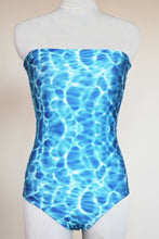 Load image into Gallery viewer, Swimming Pool Strapless Swimsuit
